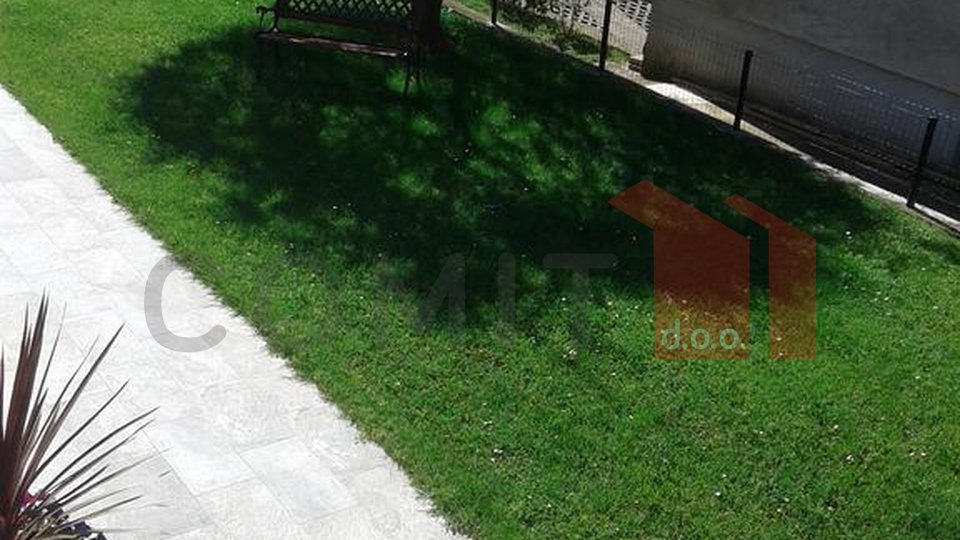 House, 300 m2, For Sale, Umag